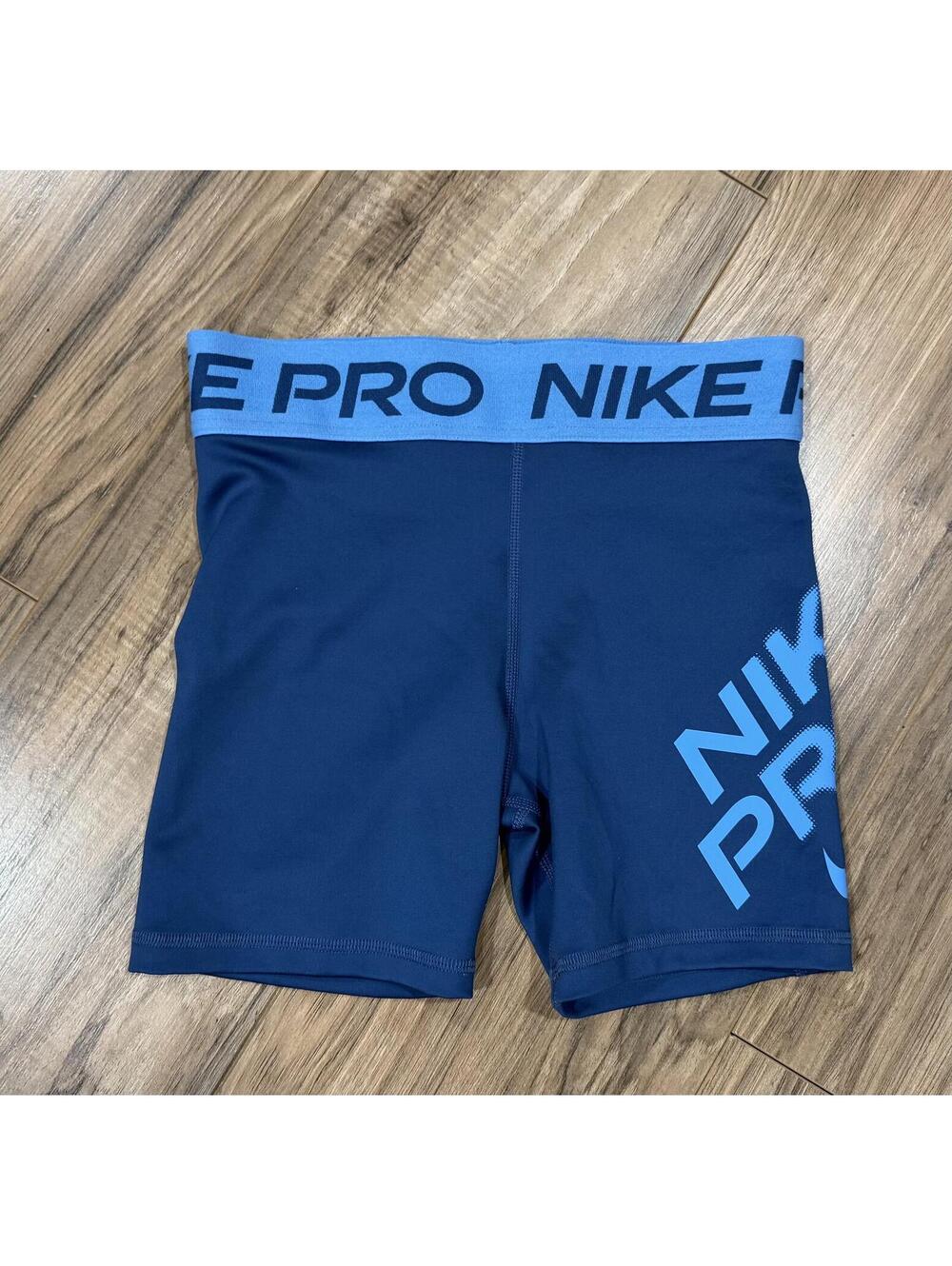 Nike Pro Big Kids (Girls) 5" Dri-FIT Graphic Shorts *Exclusive*